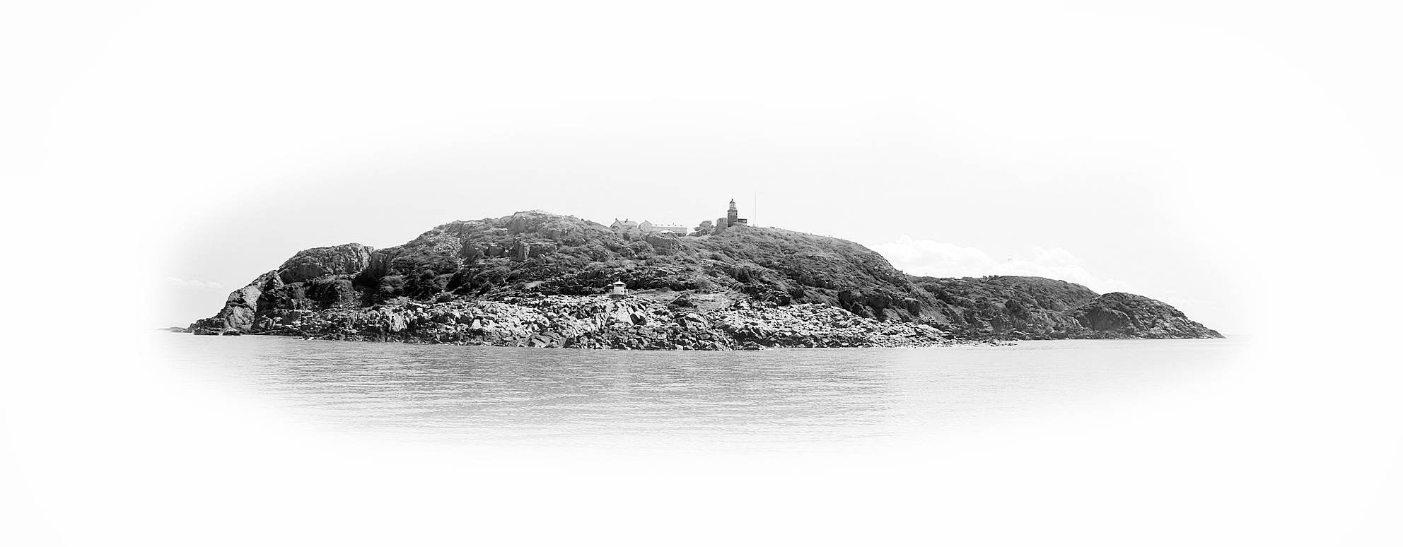 Kullens fyr på Kullaberg från havet